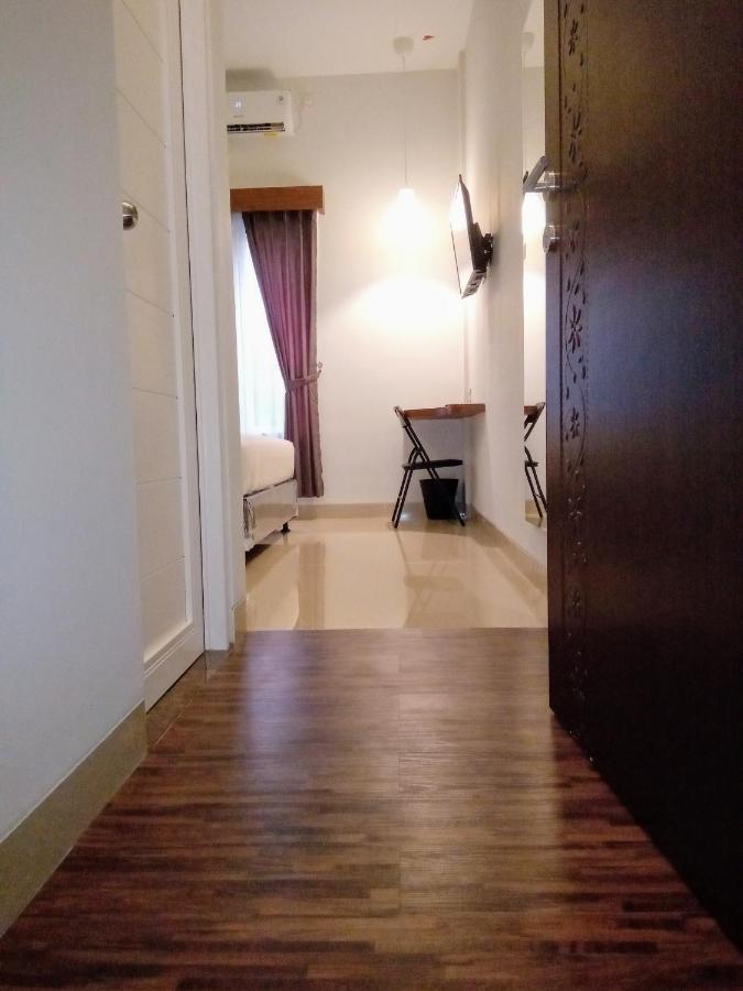 Alzara Hotel Syariah Wonosari Exterior foto